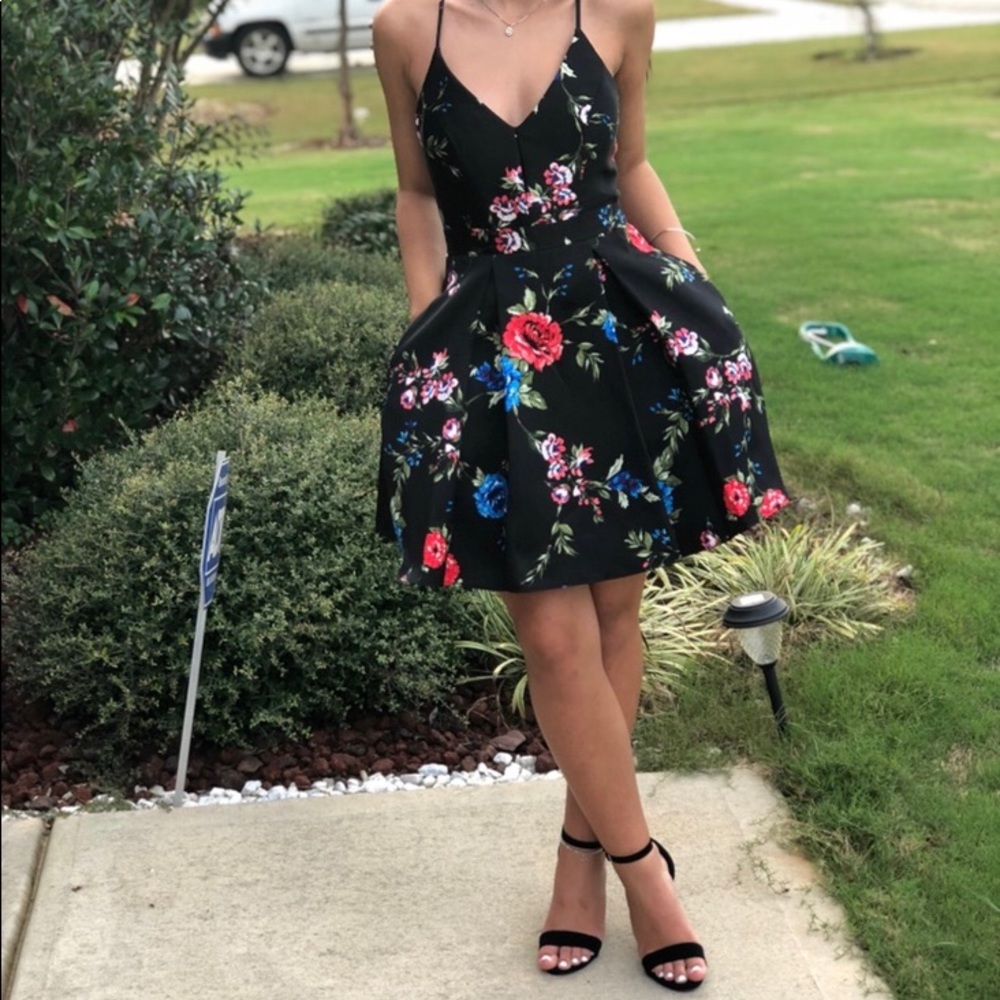 beautiful homecoming/formal dress (worn once)
